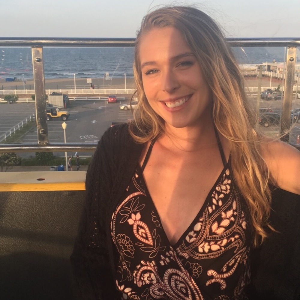 Meet your Posher, Claire